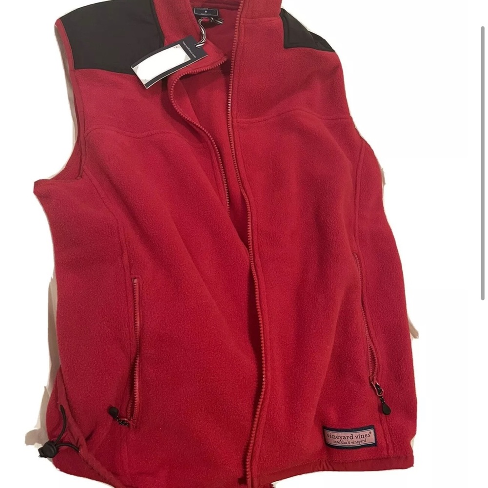 Vineyard Vines red fleece vest. Size medium. Retails for $115